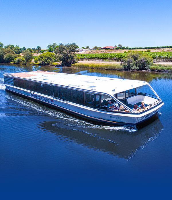 Du thuyền sông Swan trải nghiệm rượu vang trong tour Perth 5 ngày 4 đêm