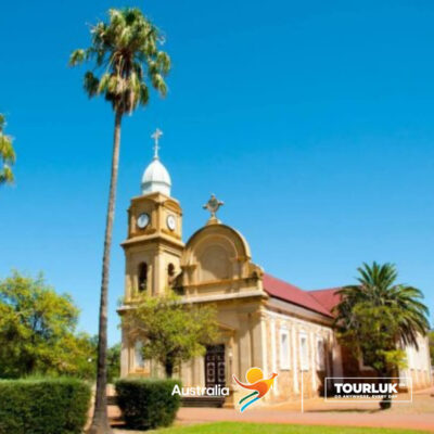 Thị trấn tu viện New Norcia gần Perth với kiến trúc châu Âu cổ kính giữa vùng đất Tây Úc