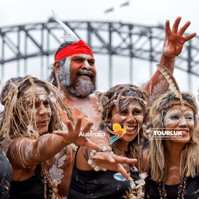 Người First Nations Australia với nghệ thuật vẽ cơ thể truyền thống, đại diện văn hóa thổ dân Úc lâu đời tại Úc, Sydney